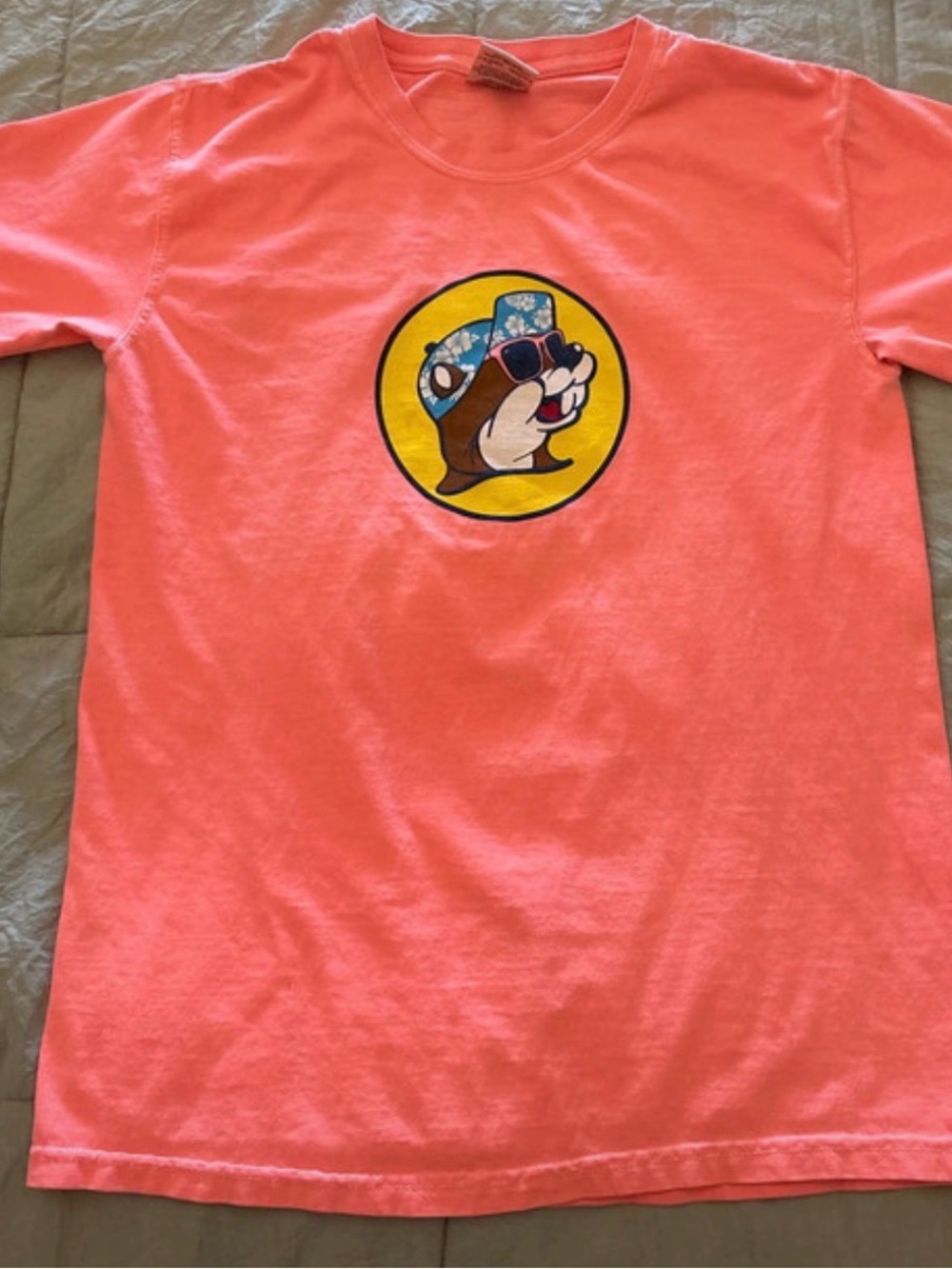 Buc-ee’s Coral Tee with Playful Character Patch
